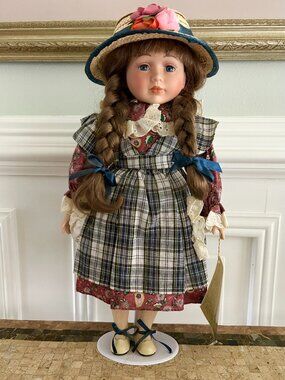 Vintage Porcelain Doll Seymour Man Connoisseur Collection "Alison"
